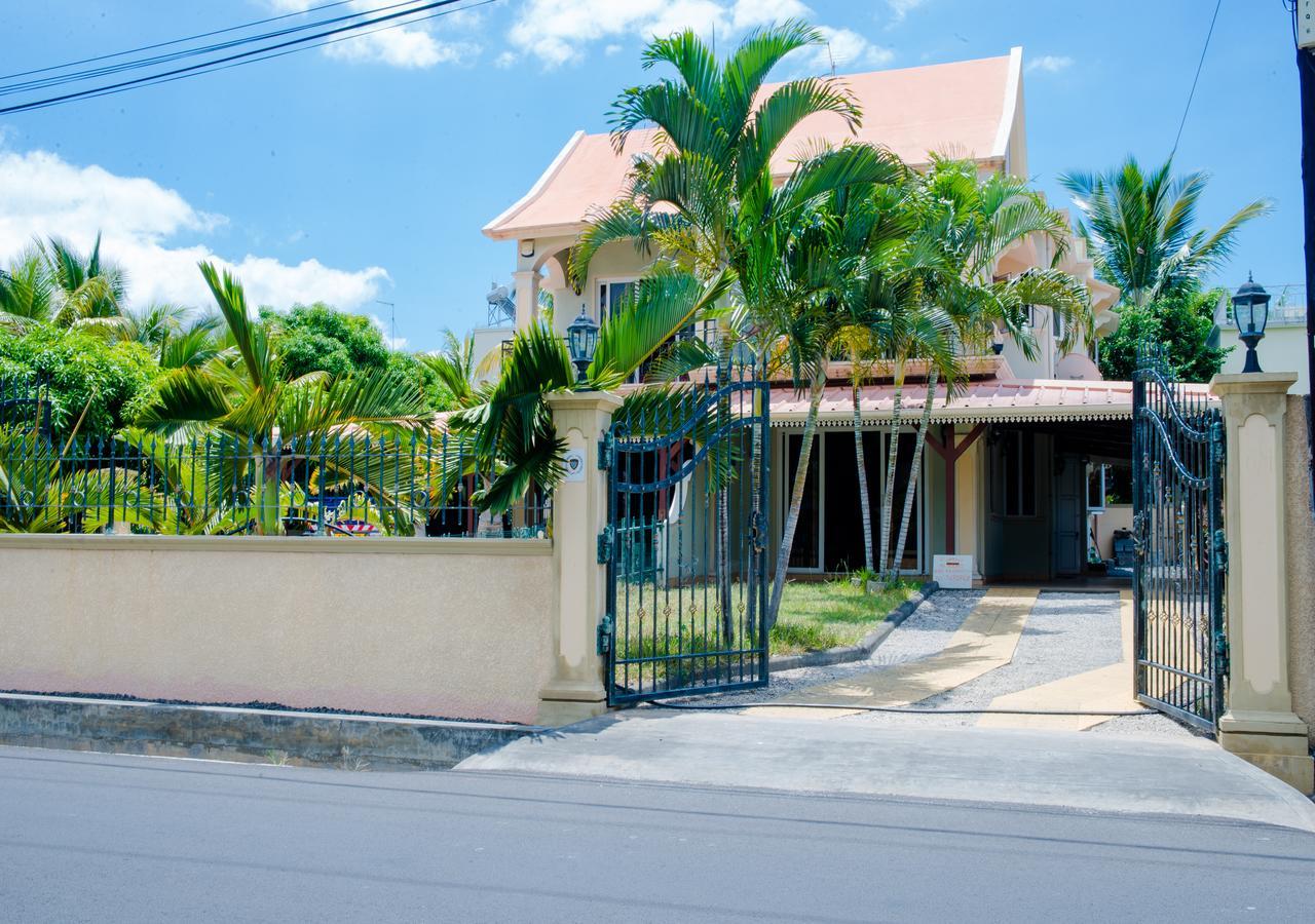 Indravilla Flic en Flac Luaran gambar